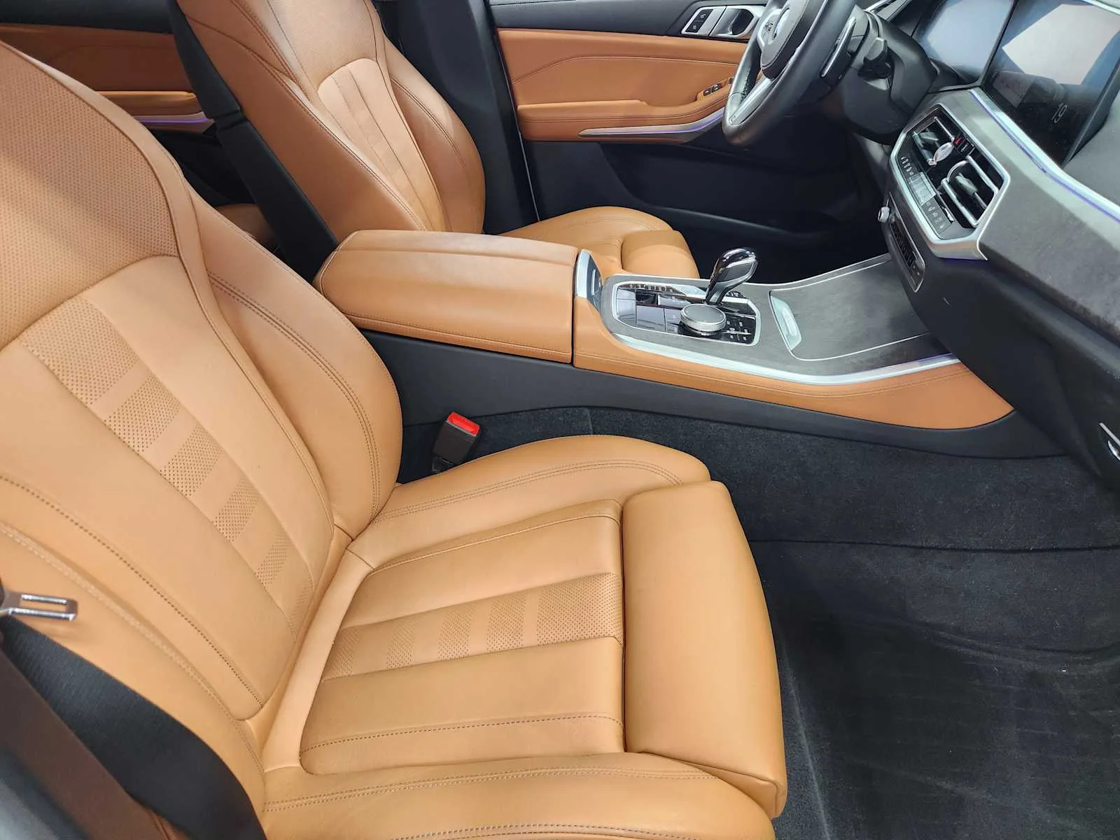Used 2022 Mineral White Metallic BMW sDrive40i image 10