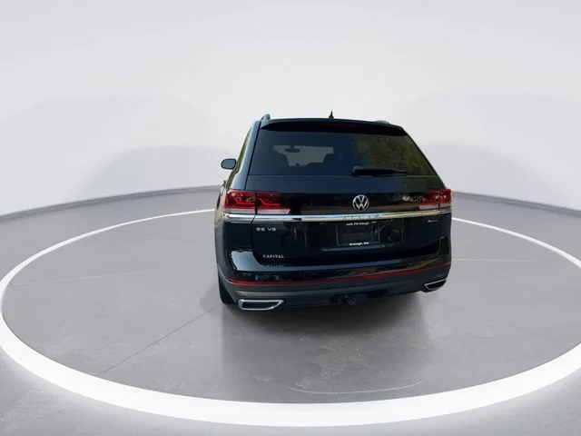 Used 2023 Black Volkswagen 3.6L V6 SE w/Technology image 7
