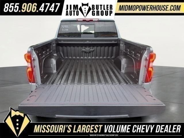 New 2026 Sterling Gray Metallic Chevrolet High Country image 5
