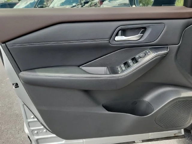 Certified Used 2023 Silver Nissan SV image 15
