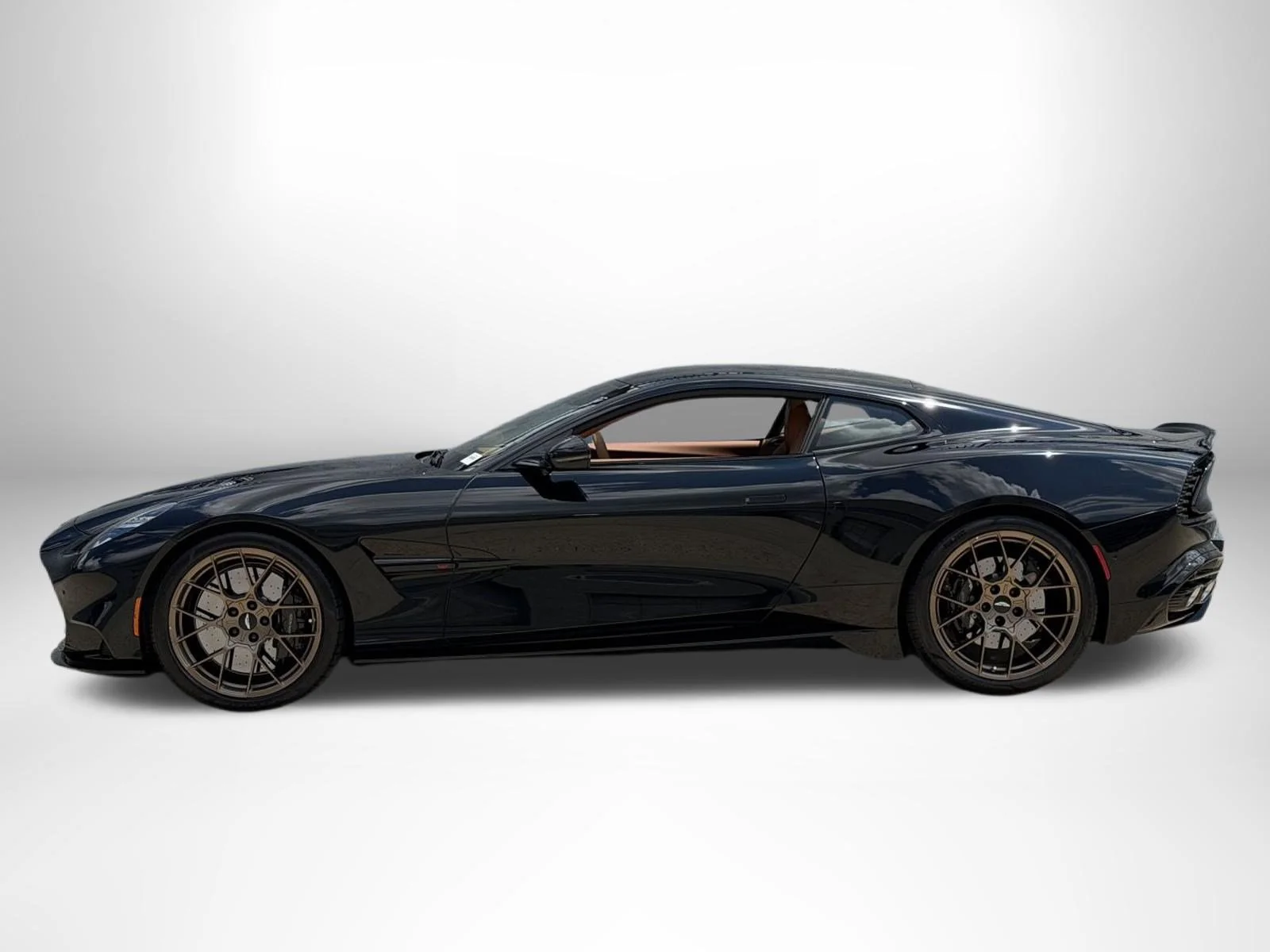 2026 Aston Martin Vanquish Base - Photo 16