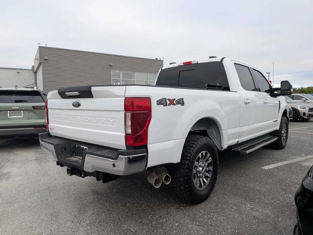 Used 2022 Oxford White Ford Lariat image 3
