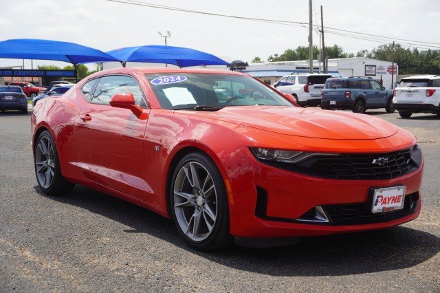 Used 2024 Red Hot Chevrolet 1LT image 3