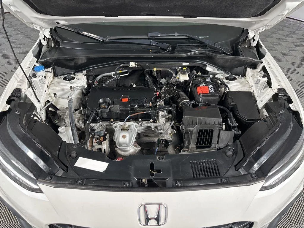 Used 2024 Platinum White Pearl Honda LX image 13