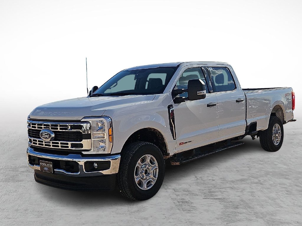 New 2027 Oxford White Ford F-350® XLT image 5