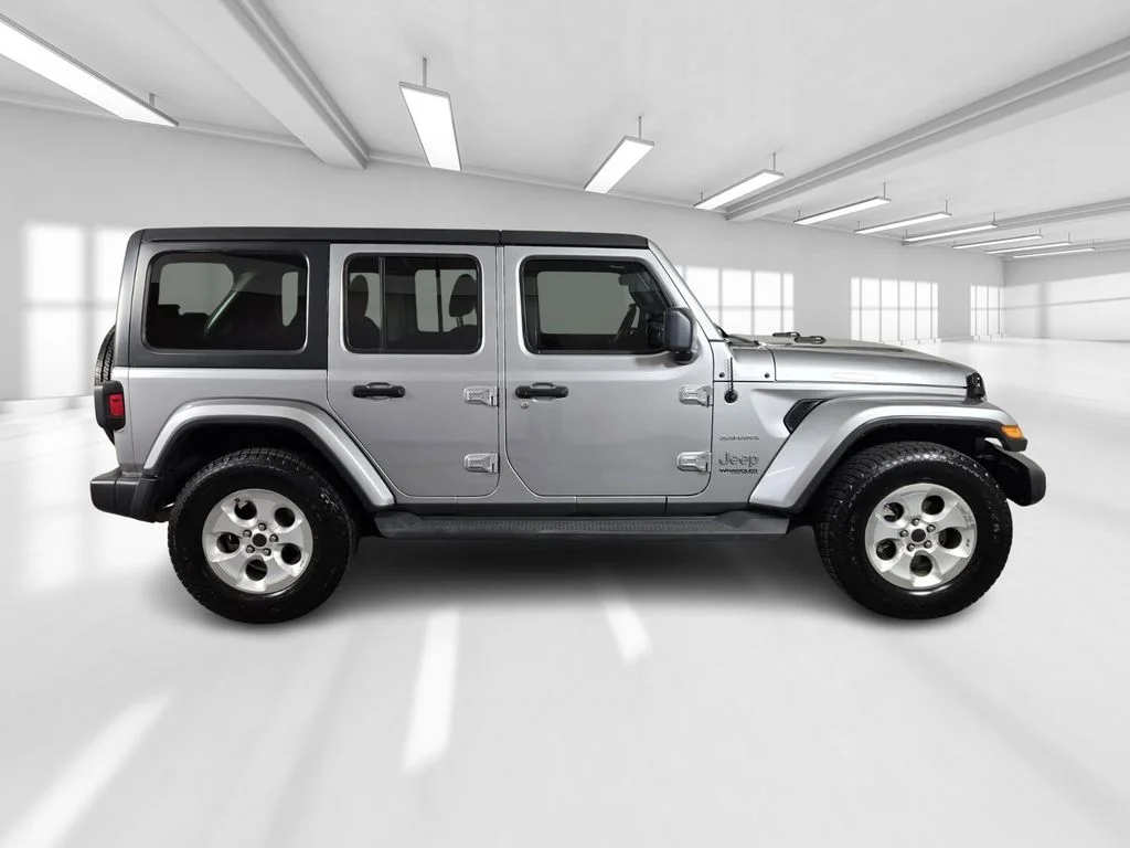 Used 2021 Silver Jeep Unlimited Sahara image 9