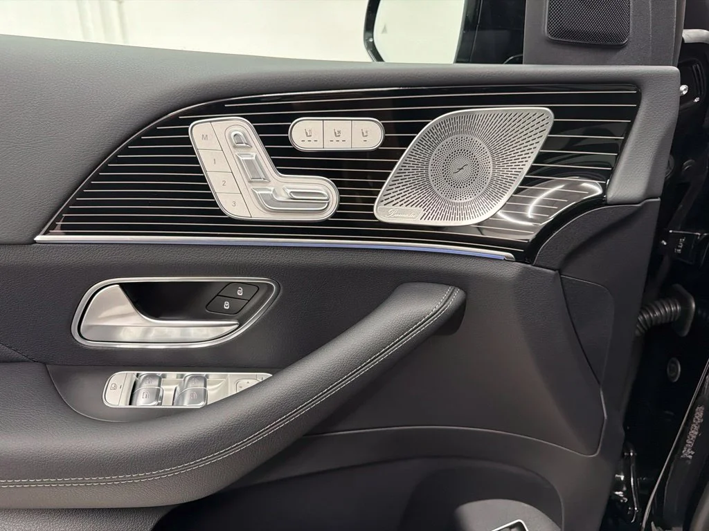 New 2027 Black Mercedes-Benz GLS 450 image 14