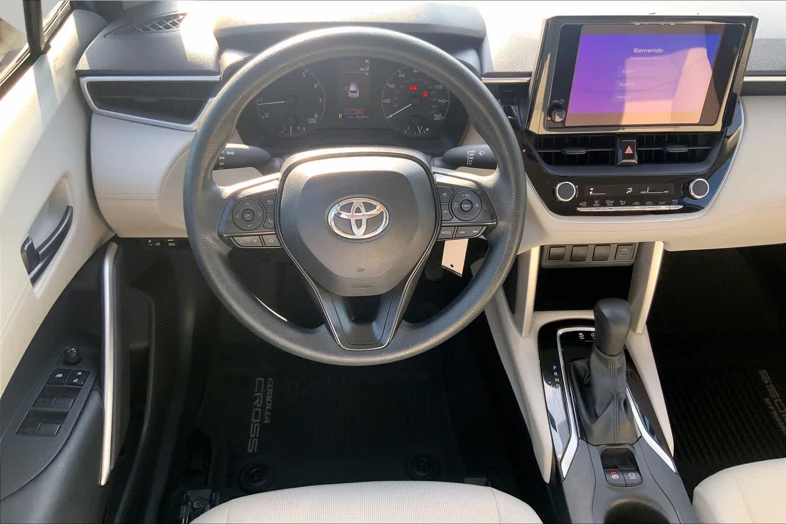 Used 2024 Celestite Toyota L image 6