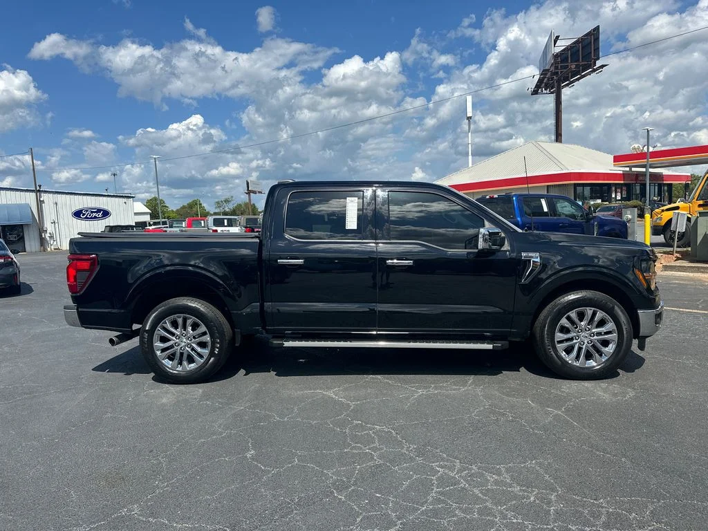 Used 2024 Black Ford XLT image 8
