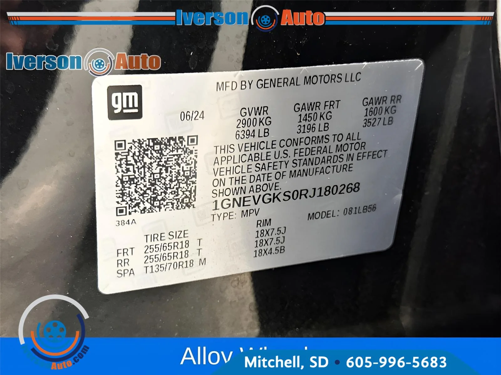 Used 2024 Mosaic Black Metallic Chevrolet AWD LT image 14