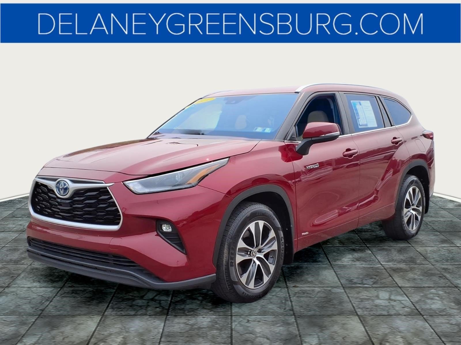 Used 2021 Ruby Flare Pearl Toyota XLE image 7