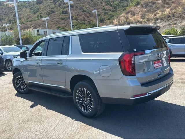New 2026 Sterling Metallic GMC Elevation image 3