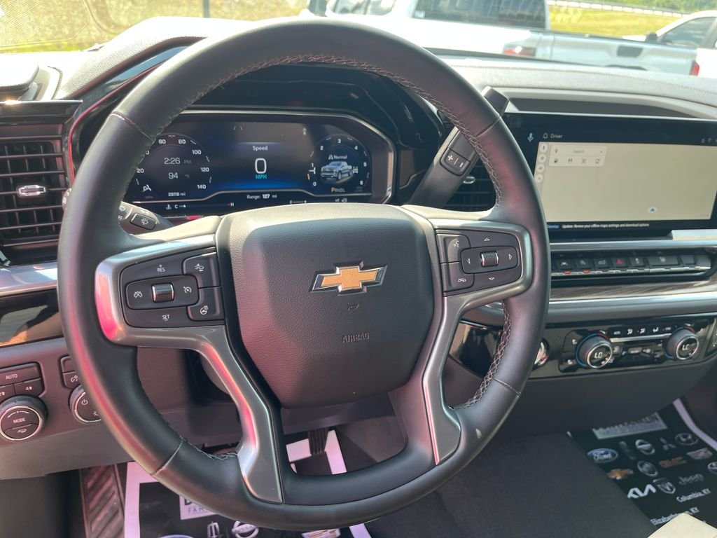 Used 2023 Gray Chevrolet LT image 17