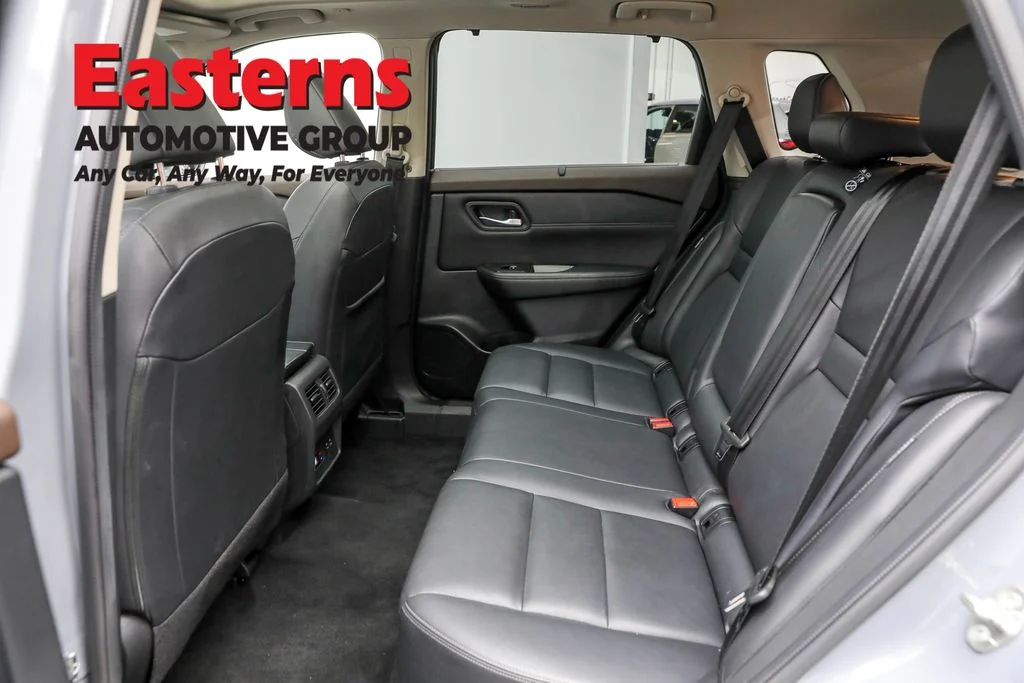 Used 2023 Gray Nissan SL image 22