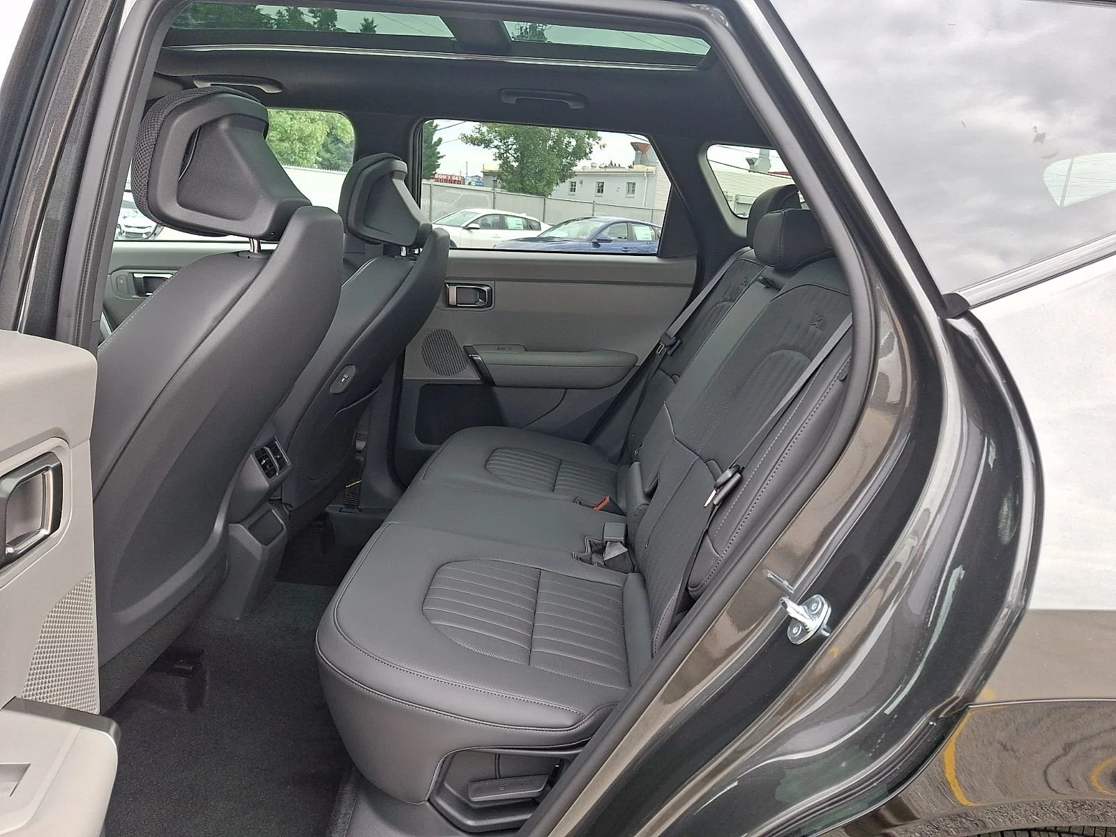 New 2027 Gray Kia X-Line S image 9