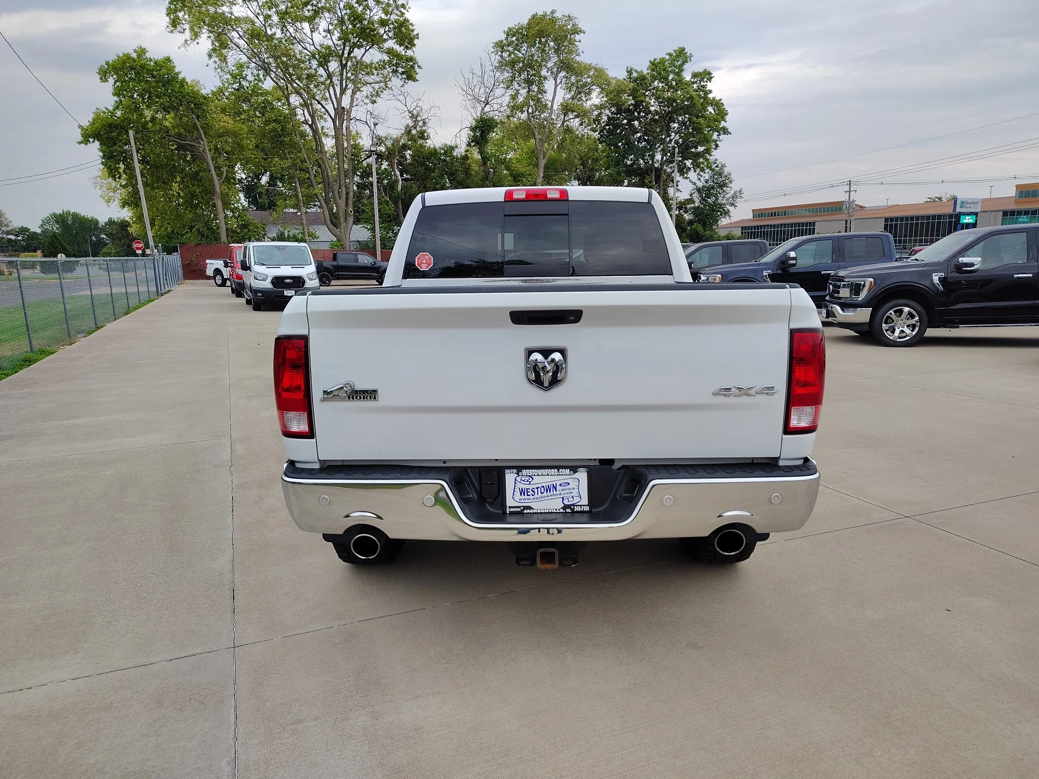 Used 2017 Bright White Clearcoat Ram Big Horn image 4