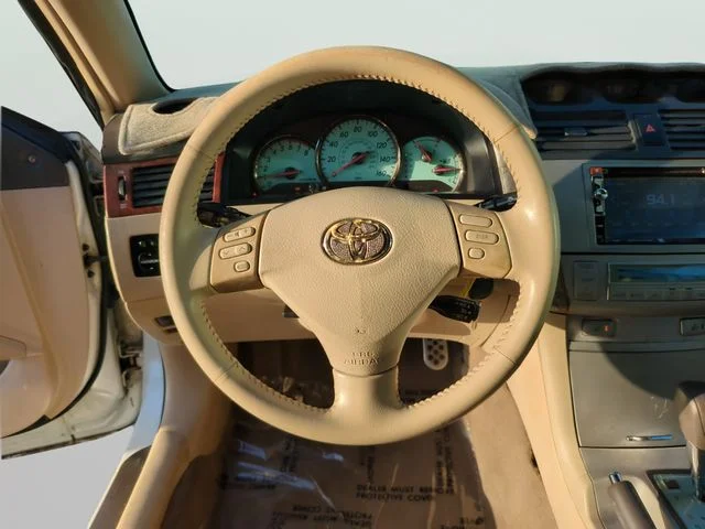 Used 2006  Toyota SLE image 12