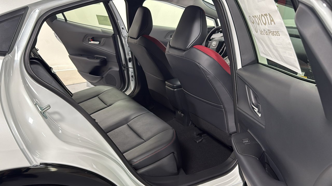 New 2027 Wind Chill Pearl <sup>1</sup> Toyota  XSE image 17