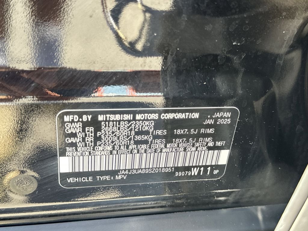 Used 2025 Black Mitsubishi ES image 25