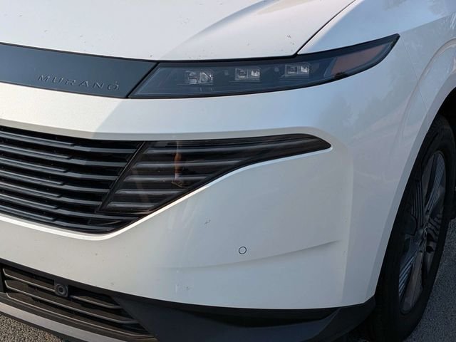 Used 2025 White Nissan SL image 4