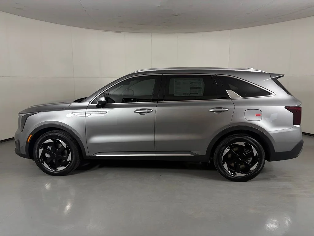 New 2026 Steel Gray Kia EX image 5
