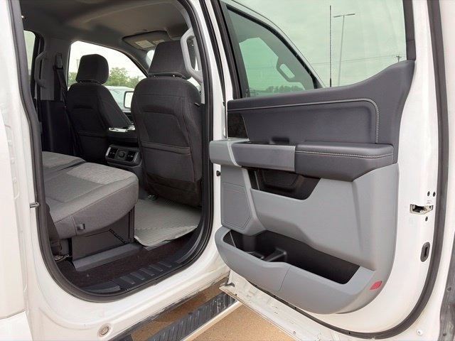 Used 2022 White Ford XL image 40