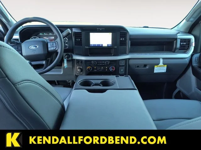 2025 Ford F-550 Super Duty Chassis Cab XL - Photo 10