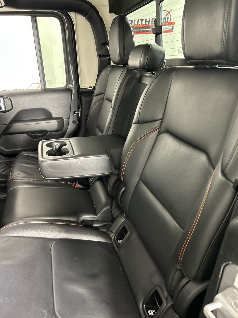 Used 2021 Gray Jeep Mojave image 18