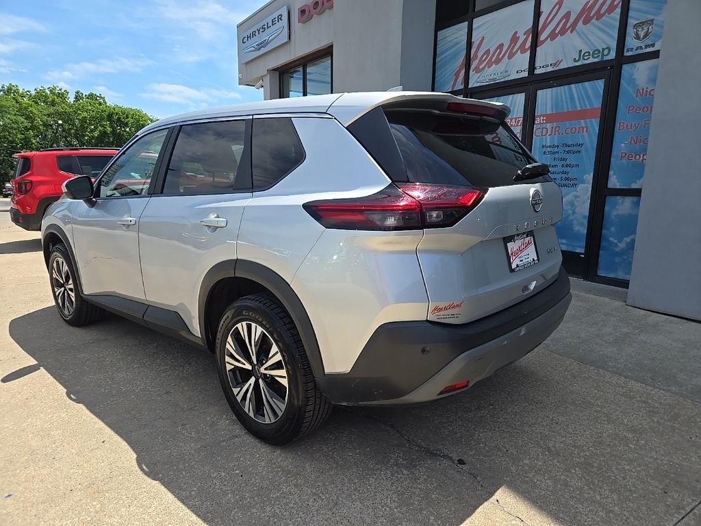Used 2023 Silver Nissan SV image 8