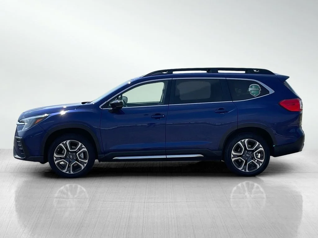 Used 2026 Sapphire Blue Pearl Subaru Limited image 6