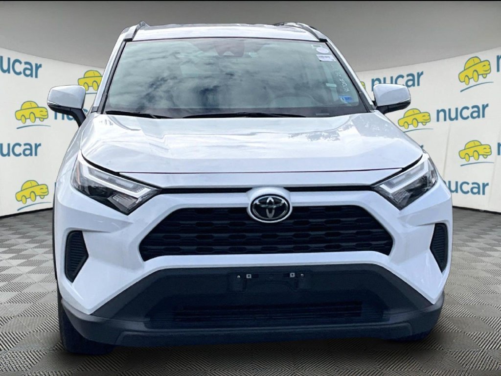Used 2025 White Toyota XLE image 2