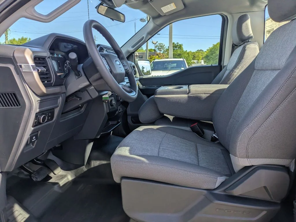 New 2026 Carbonized Gray Metallic Ford XL image 18