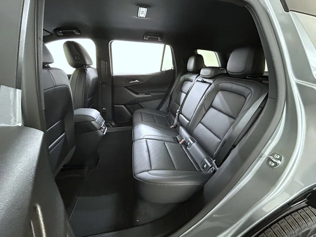 New 2027 Sterling Gray Metallic Chevrolet LT image 19
