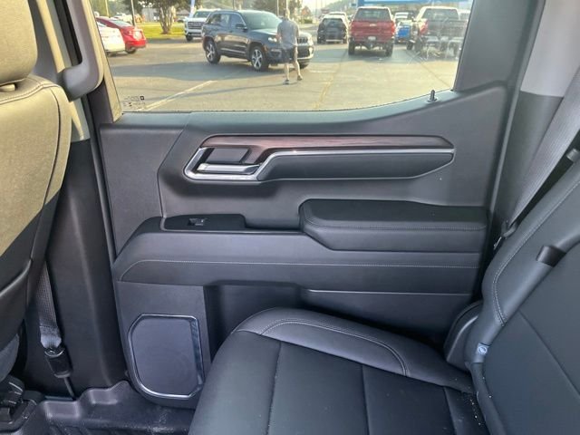Used 2024 White GMC SLT image 14