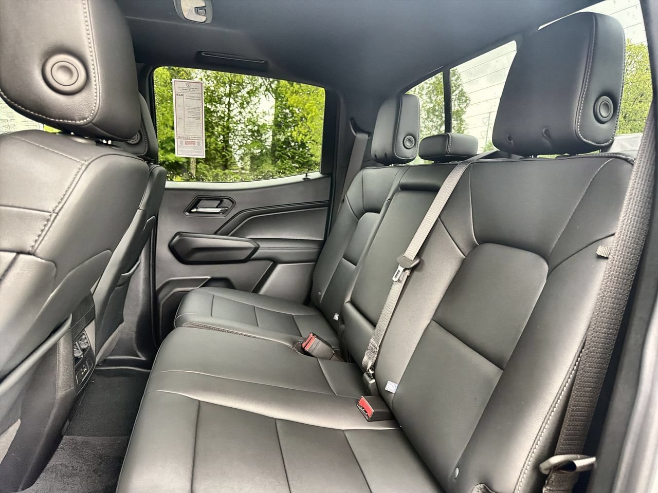 New 2026 Sterling Metallic GMC Elevation image 20