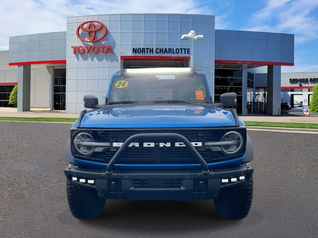 Used 2024 Blue Ford Wildtrak image 3