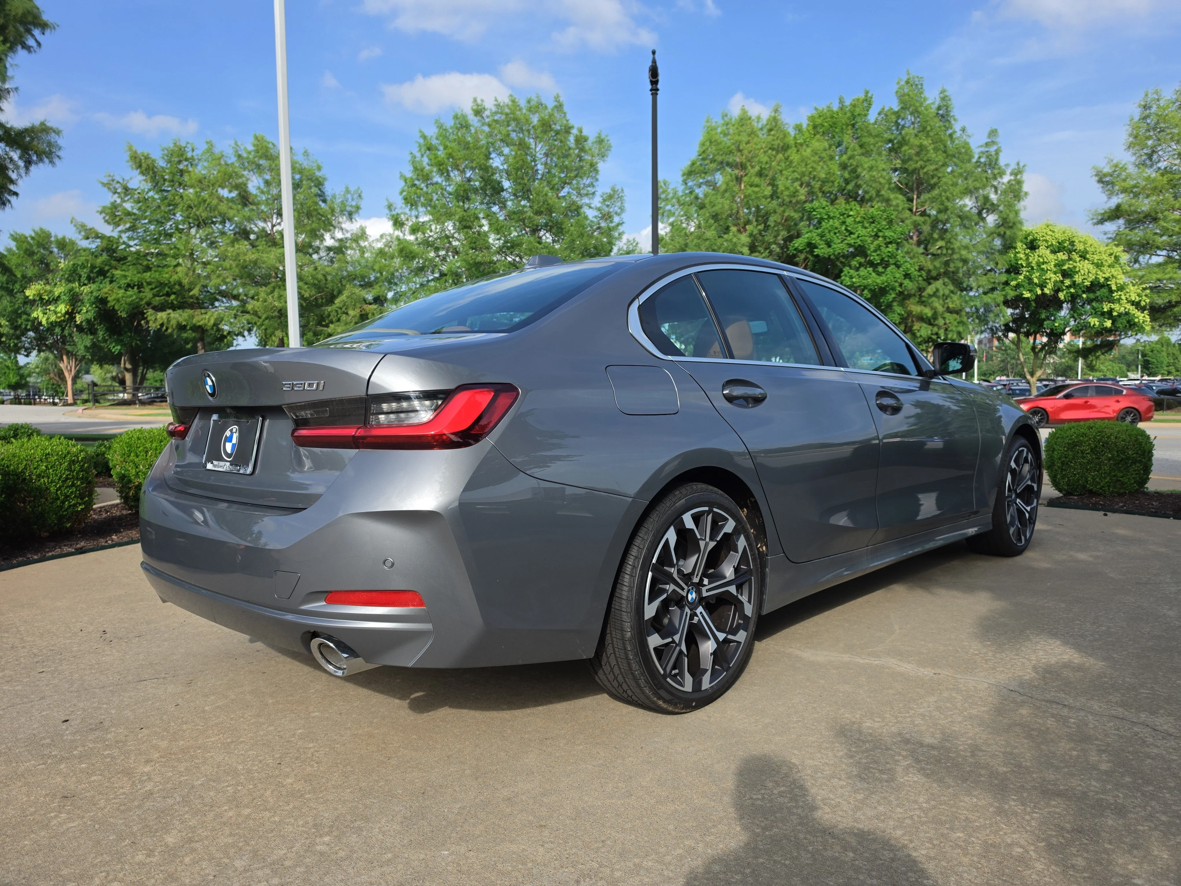 Used 2026 Skyscraper Grey Metallic BMW 330i NA xDrive image 5
