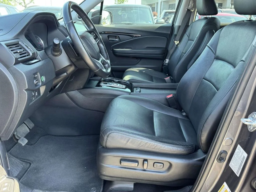 Used 2022 Gray Honda Touring image 14