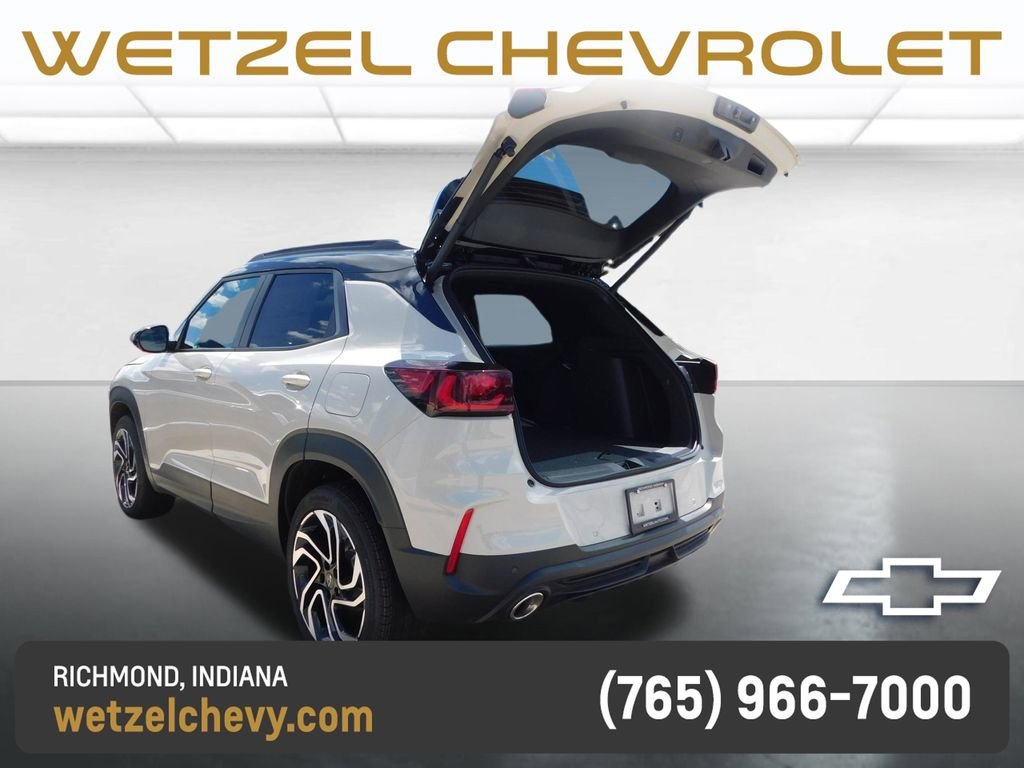 New 2026 White Sands Chevrolet RS image 22