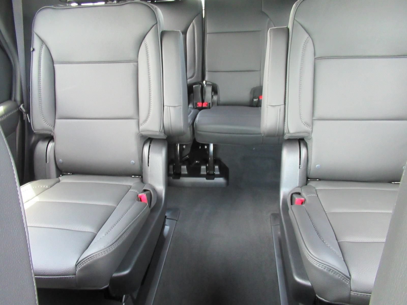 2026 GMC Yukon Denali - Photo 19