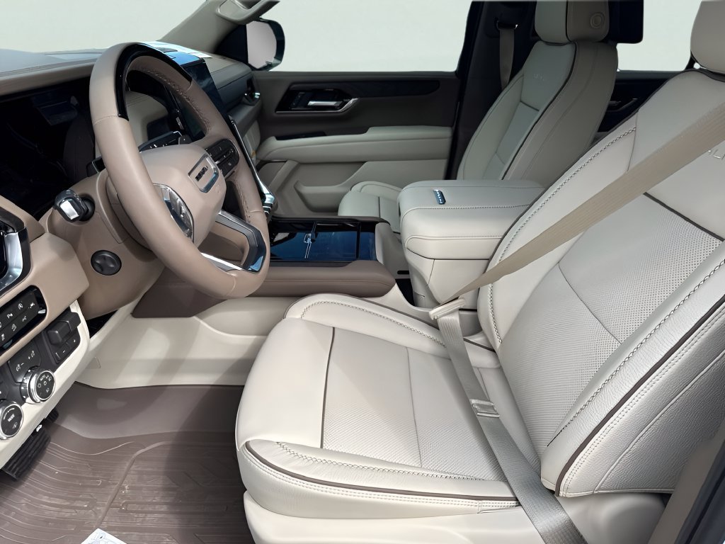 2026 GMC Yukon Denali - Photo 9