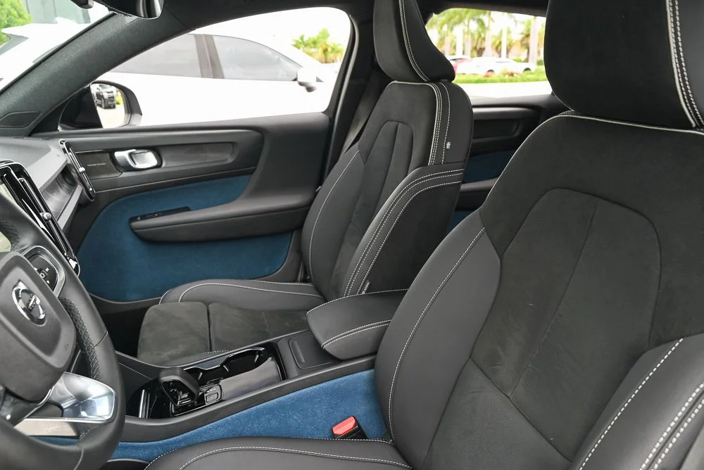 Used 2023 Gray Volvo Ultimate image 13