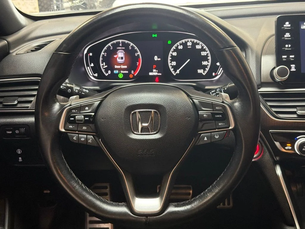 Used 2022 Platinum White Pearl Honda Sport image 18