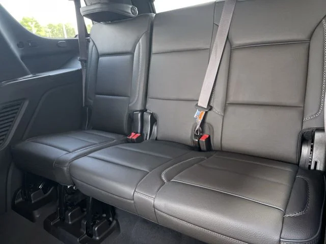 2024 GMC Yukon Denali - Photo 23