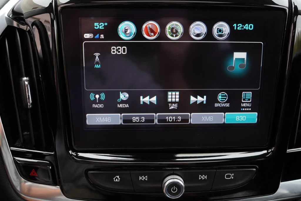 Certified Used 2019 Iridescent Pearl Tricoat Chevrolet Premier image 30