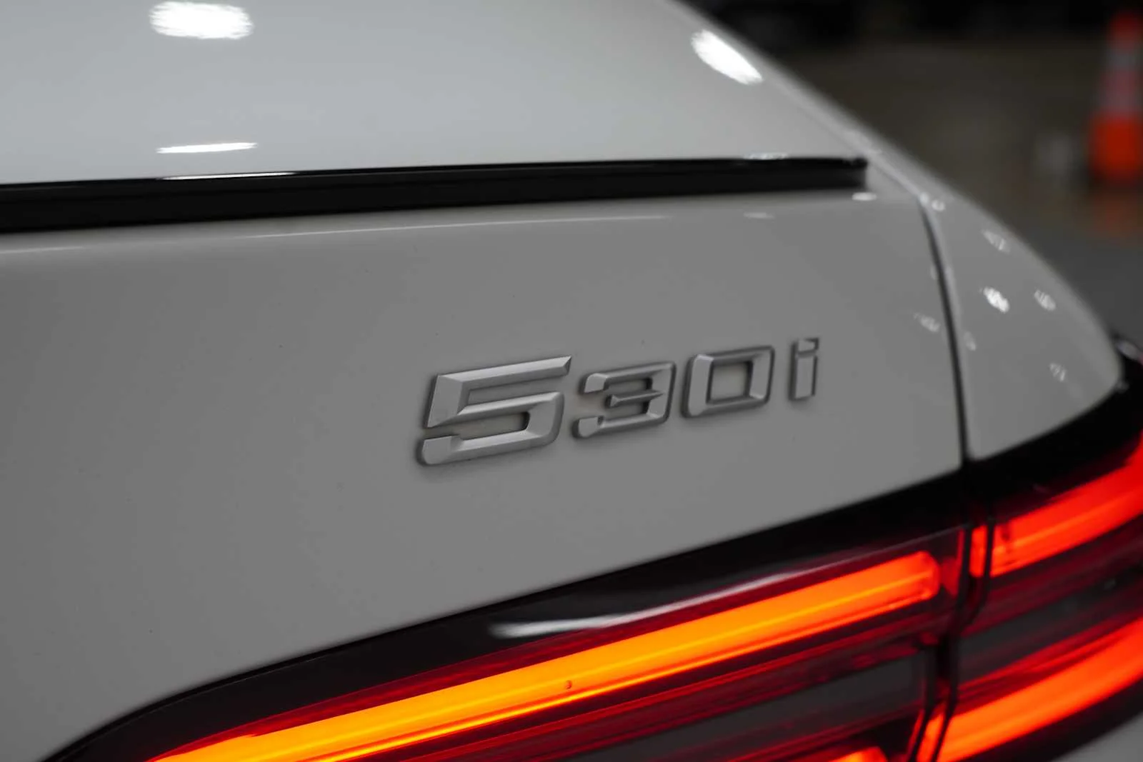 Certified Used 2024 Mineral White Metallic BMW 530i image 9
