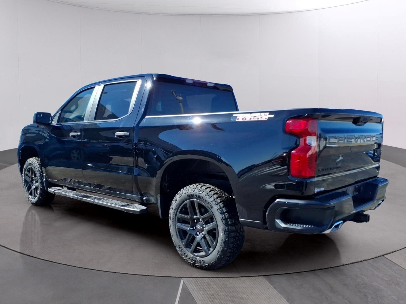 2026 Chevrolet Silverado 1500 Custom Trail Boss - Photo 3