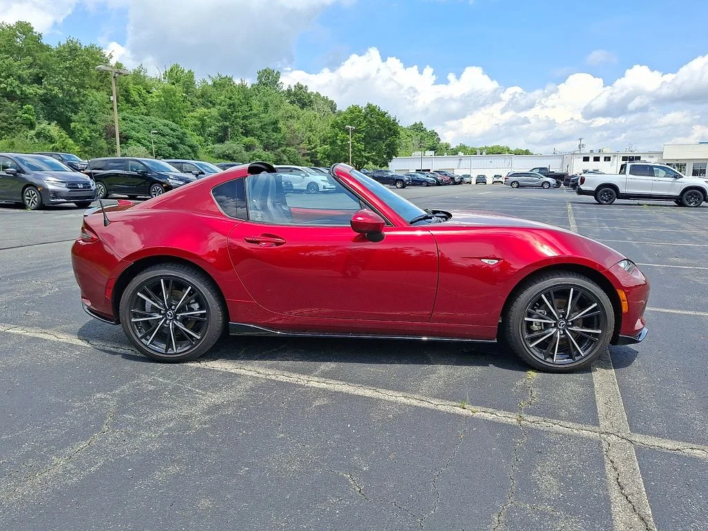 2025 Mazda MX-5 Miata RF Grand Touring - Photo 6