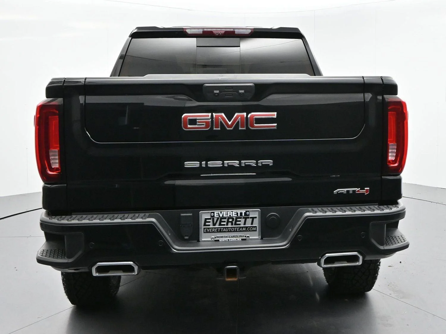 Used 2023 Onyx Black GMC AT4 image 6