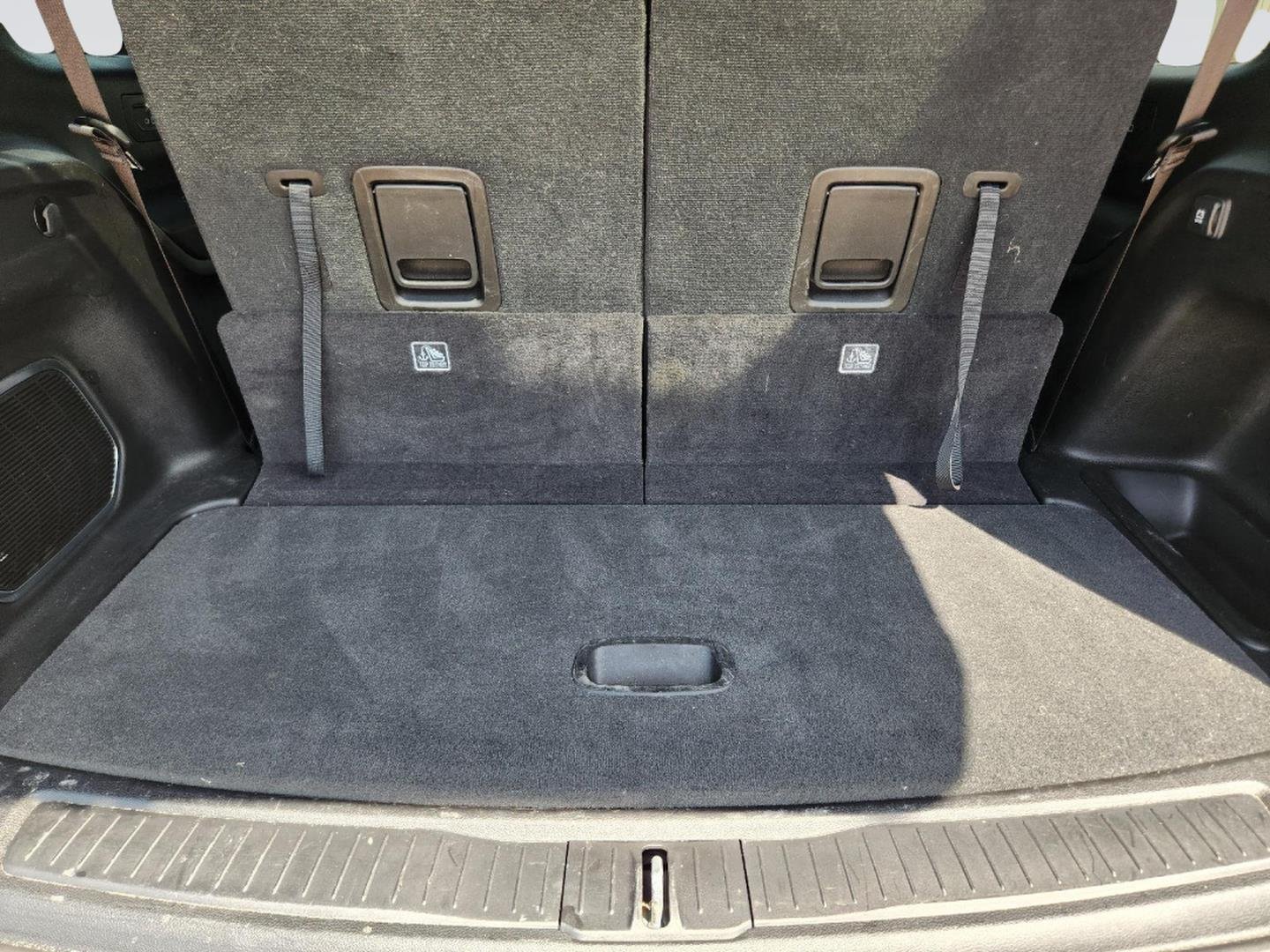 Used 2024 Baltic Gray Metallic Clearcoat Jeep Limited image 31